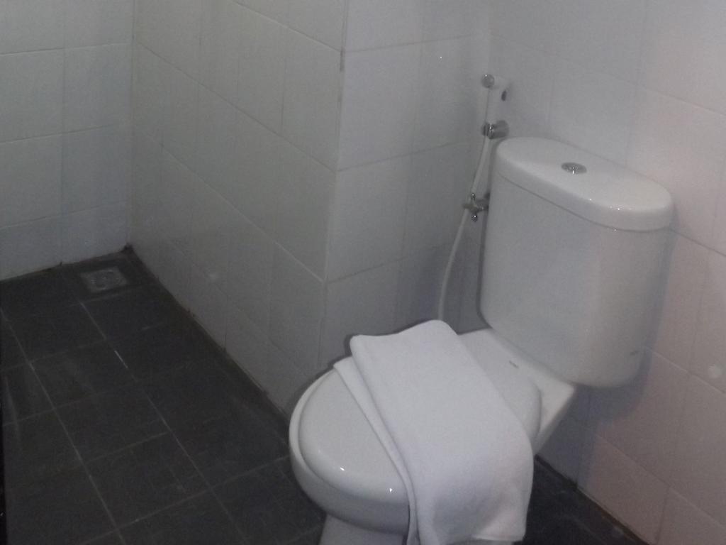 Quin Centro Hotel Palembang Esterno foto